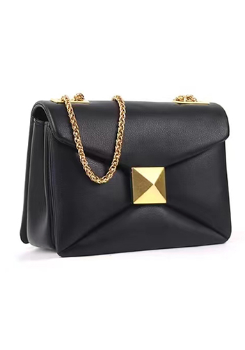 THE AMY STUDDED LEATHER BAG BLACK