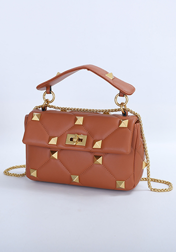 THE AMY STUDDED LEATHER SHOULDER BAG BROWN