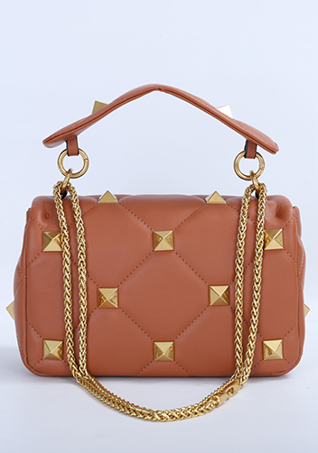 THE AMY STUDDED LEATHER SHOULDER BAG BROWN