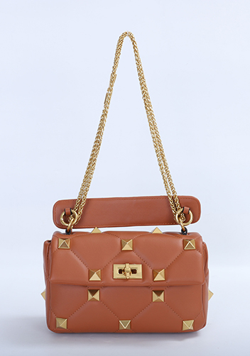 THE AMY STUDDED LEATHER SHOULDER BAG BROWN