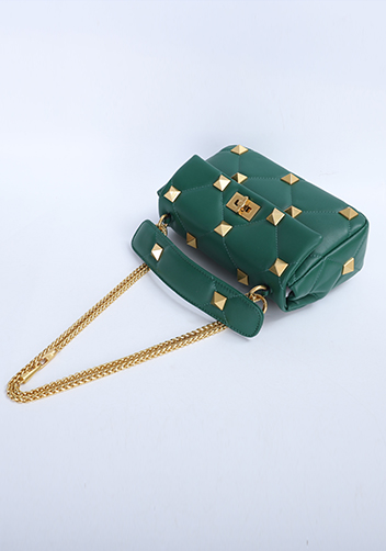 THE AMY STUDDED LEATHER SHOULDER BAG GREEN